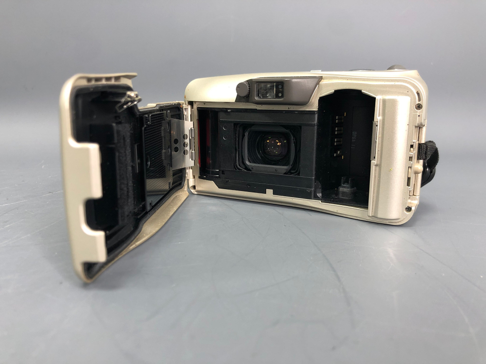 Olympus MJU Zoom 140