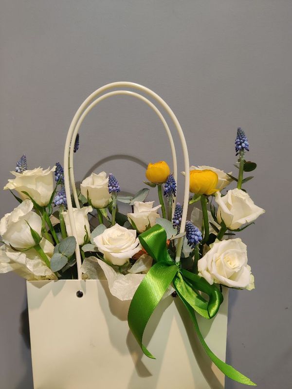 Композиция "Танец цветов"