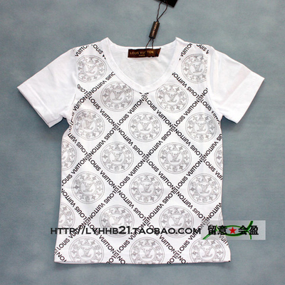 Футболка детская однотонная с контрастными надписями и принтами