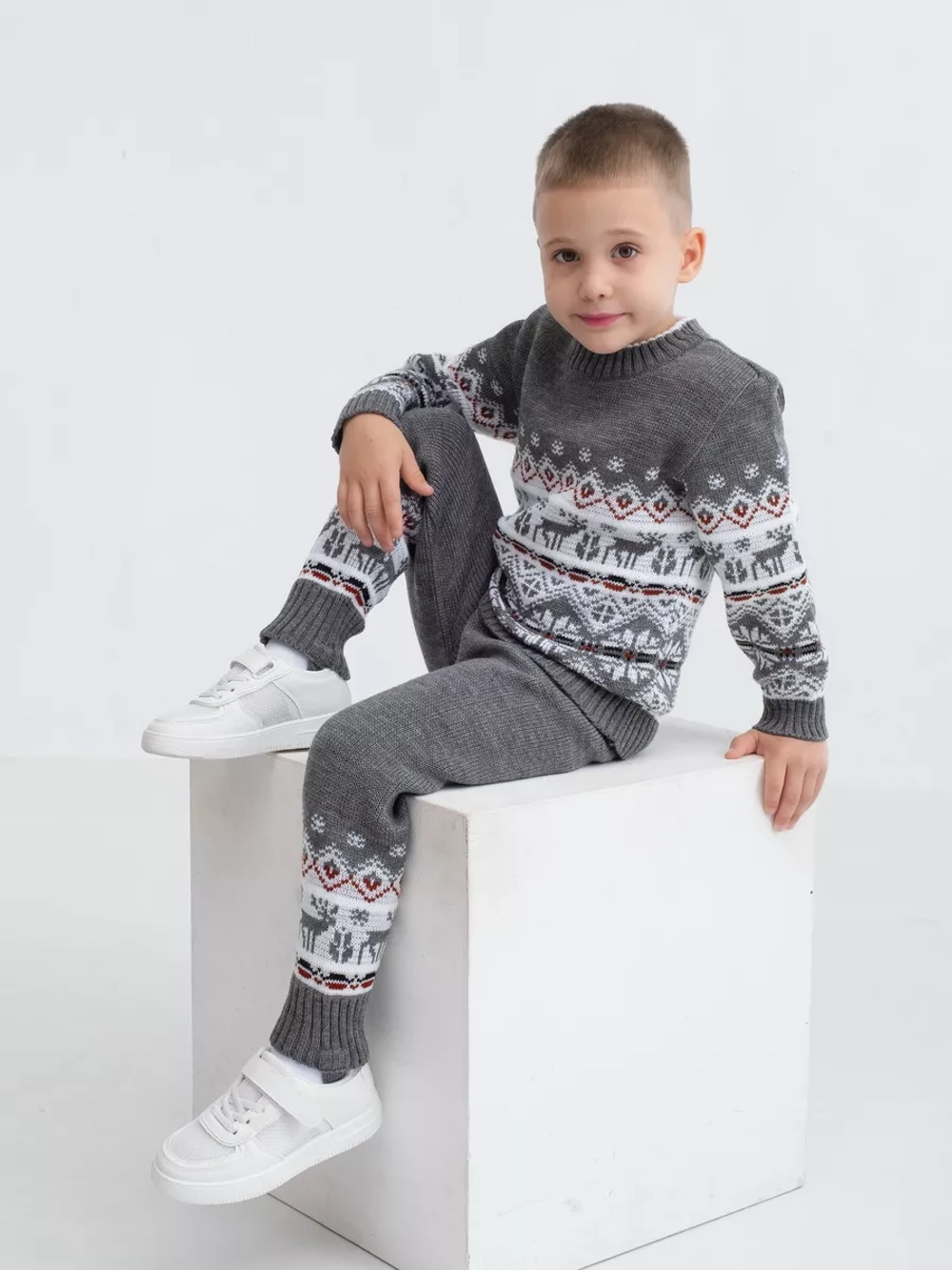 Джемпер вязаный