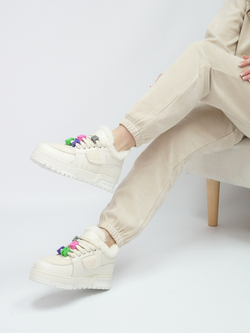 Кроссовки женские зимние