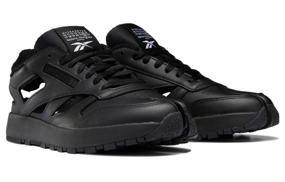 Кроссовки Maison Margiela X Reebok Classic Leather Tabi Decortique Low