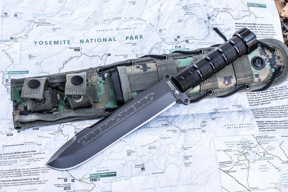 Нож выживания Survivalist Z AUS-8 Gray Titanium Serrated