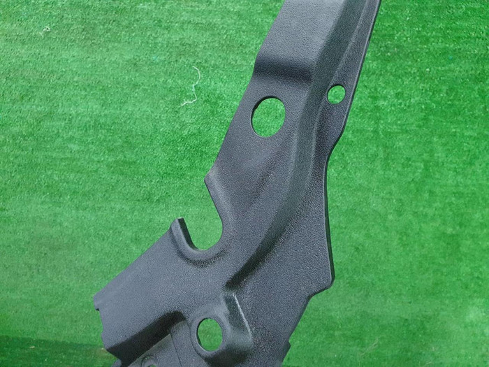 Кожух замка капота Toyota Camry 7 XV50 (2014-2018)