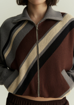 Бомбер с геометрическим узором 1’1’26