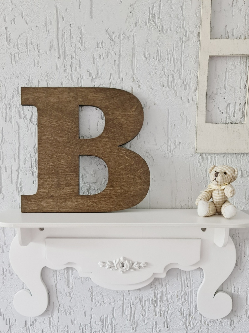 Буква английского алфавита деревянная настенная
