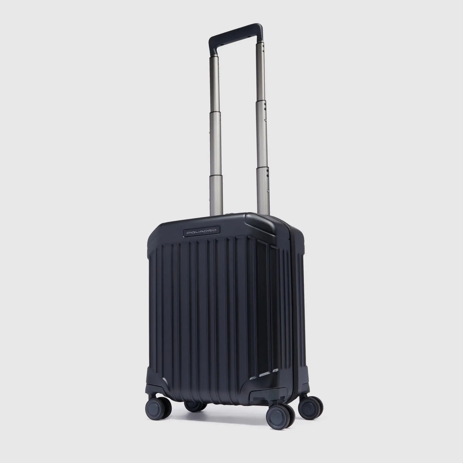 Чемодан ручная кладь под сиденье Piquadro/Nero opaco