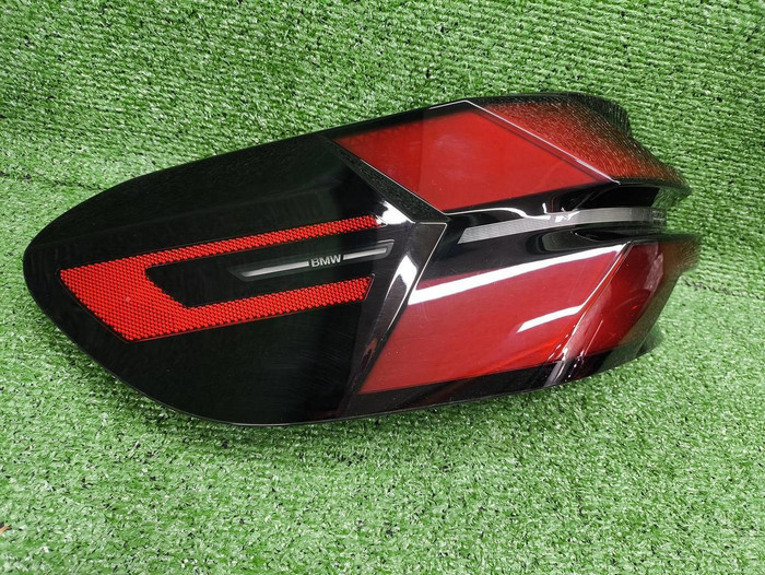 Фонарь левый внешний BMW X5 G05 (2023-н.в.)