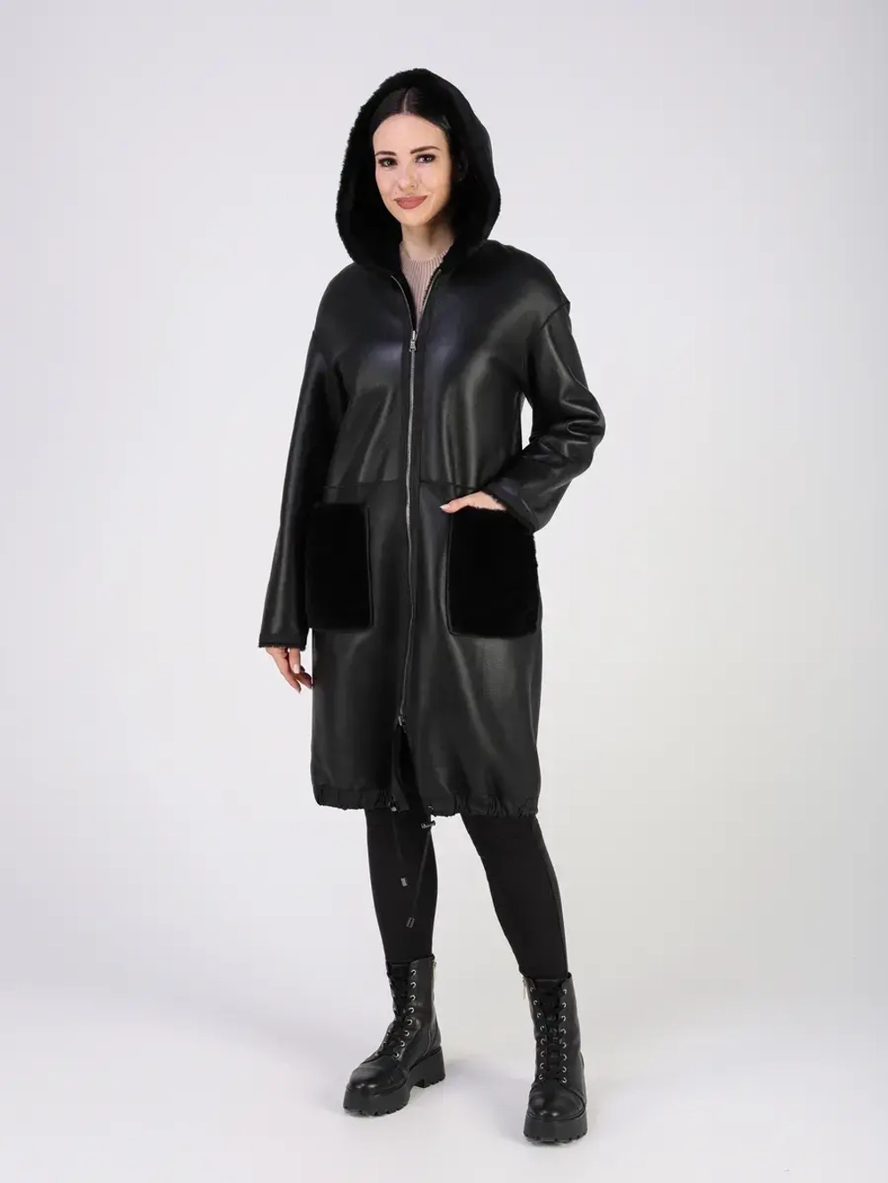 Дубленка зимняя натуральная с капюшоном шуба