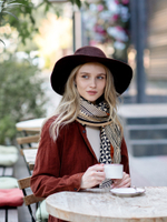 Легкий шарф-платок