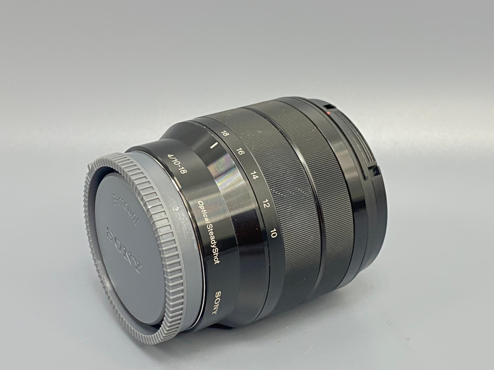 Sony E 10-18mm F4 OSS