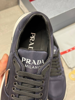 Кроссовки Prada
