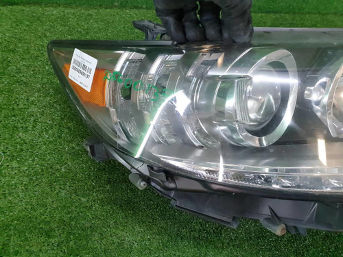 Битая Фара правая Lexus ES 6 (2012-2015) ксенон