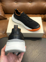 Кроссовки Santoni