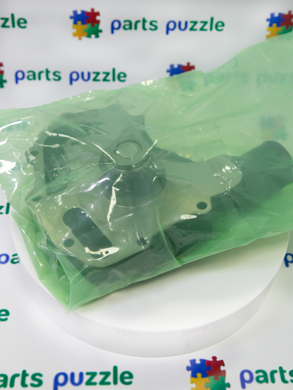 Насос водяной, оригинал / WATER PUMP АРТ: U5MW0206