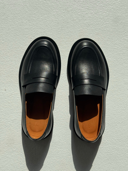 LOAFERS black