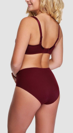 Трусы-слипы из мягкого микроволокна со вставками из вышитого тюля (Размер: 54) (Цвет: молочный)