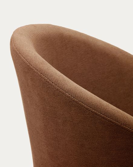 Marvin Поворотный стул из коричневой синели с ножками из ясеня Испания La Forma