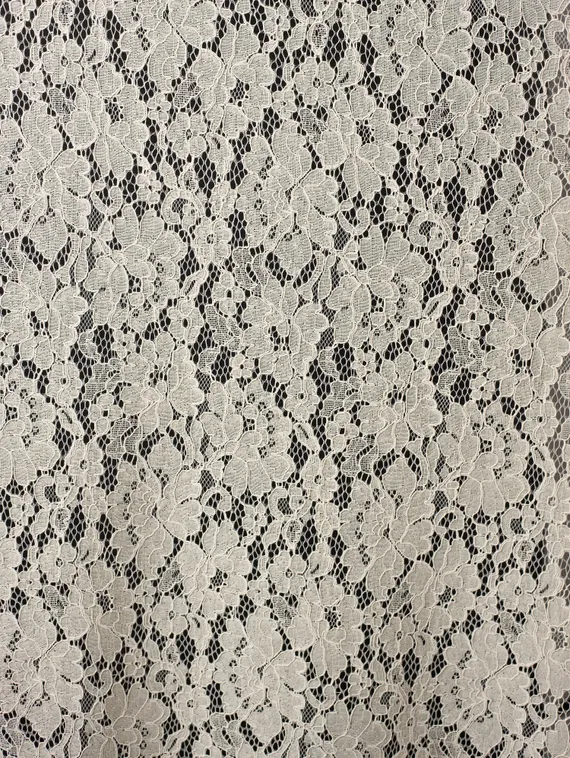 Кружевное неэластичное полотно, арт. M30764, сливочный