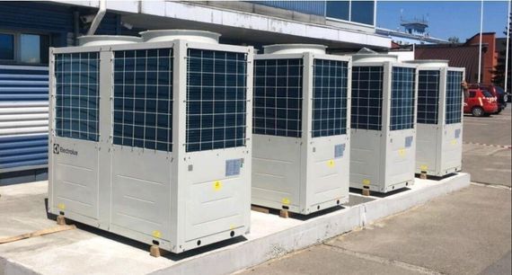 Чиллер с воздушным охлаждением Electrolux EMASC-220 — (1)