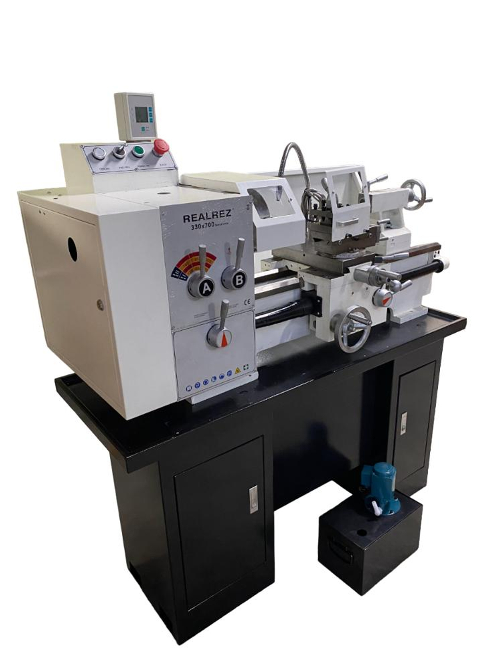 Токарно-винторезный станок REALREZ 330X700 400V (УЦИ+СОЖ)