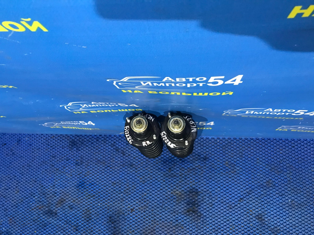 Стойка задняя правая TOYOTA FUNCARGO 1999-2005