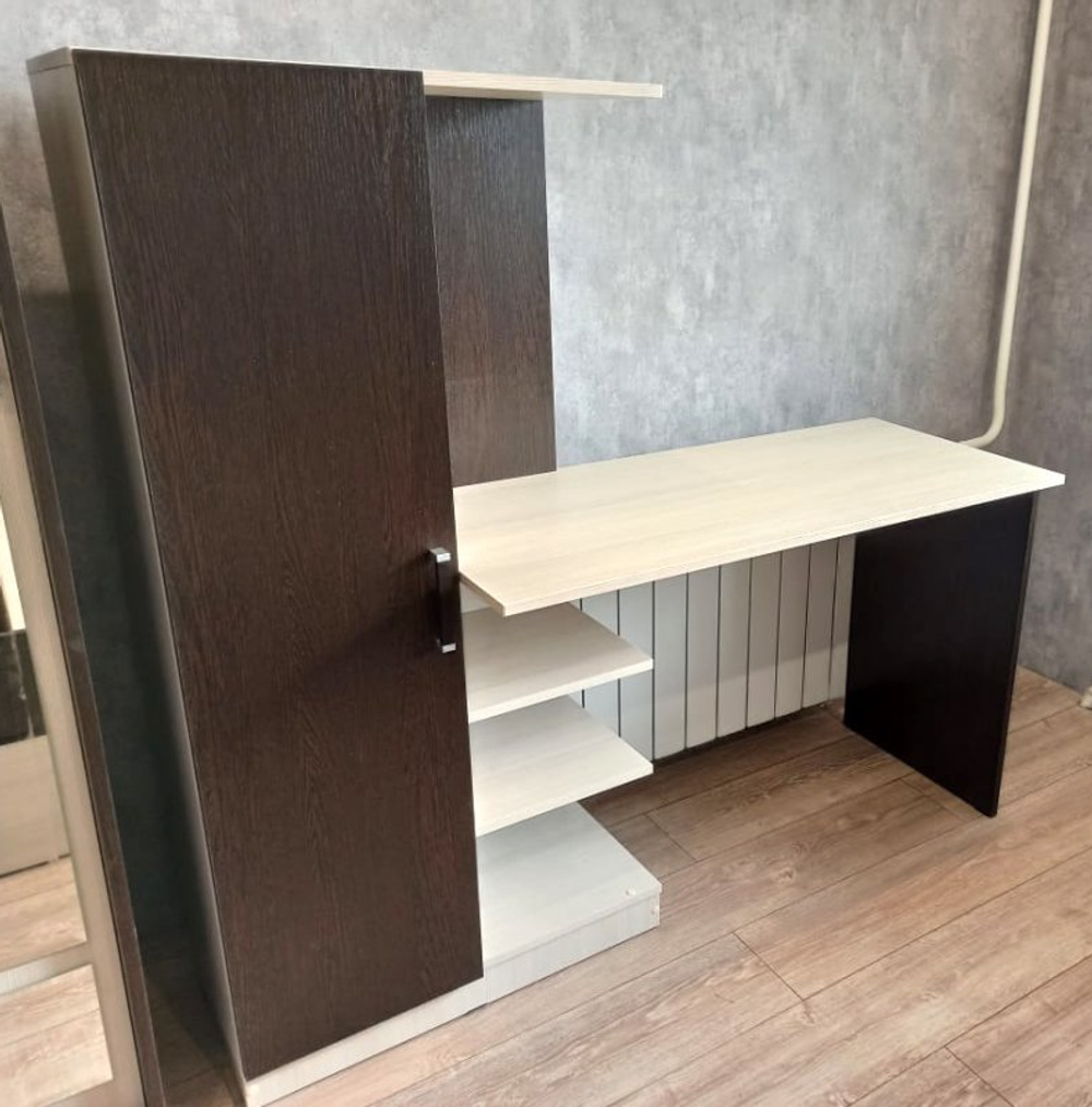 Компьютерный стол Бейсик венге/лоредо