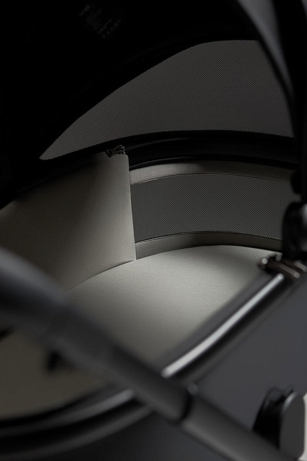 Детская коляска Anex Flo x Avionaut Cosmo 3 в 1 Lungo/ss-06 Black