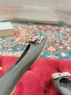 Louis Vuitton Flats (5 colors)