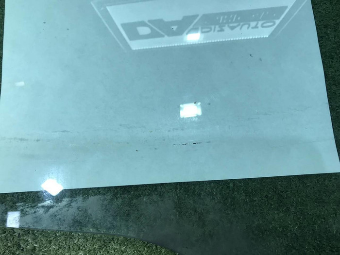 Стекло двери заднее правое Peugeot 308 1 T7 (2007-2015)