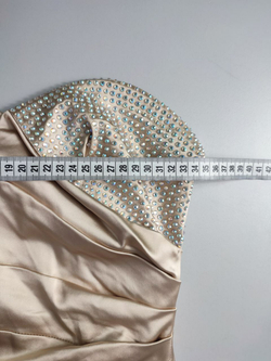 Платье Jadore красивое 36 размер