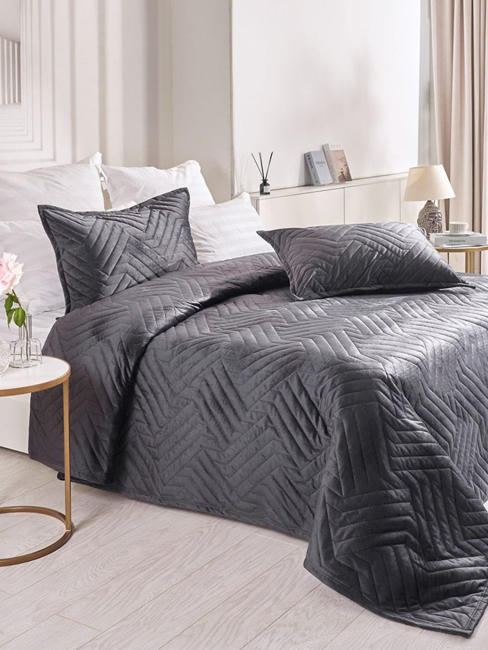 Покрывало на кровать, стеганое, поплин с размерами 215х220