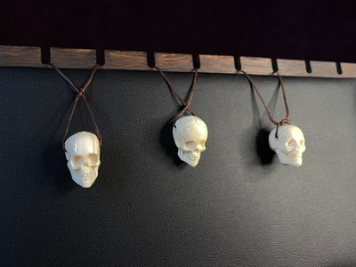 Кулон "Череп"