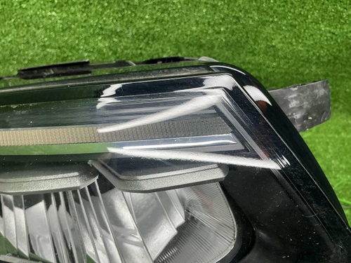 Битая Фара правая Geely Tugella (2019-2024) LED