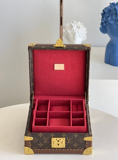 Louis Vuitton Coffret Joaillerie