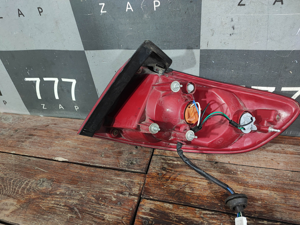 Фонарь задний левый Hyundai Santa Fe 2 (CM) 05-10 Б/У Оригинал 924012B000