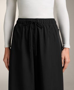 OYSHO Водонепроницаемые брюки прямого кроя, черный