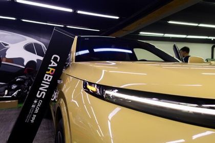 Процесс оклейки в цветной полиуретан + комментарии Carbins PPF Desert Yellow CR-19C совместно с "Multi Star"