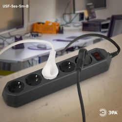 Сетевой фильтр ЭРА USF-5es-5m-B с базовой защитой с заземлением с выключателем 5 розеток 5м 10А черный