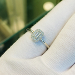 Золотое кольцо с бриллиантами Sokolov 585 пробы