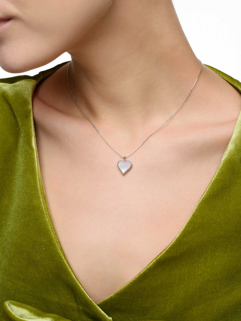 Колье "Mini Pearl Heart" Silver