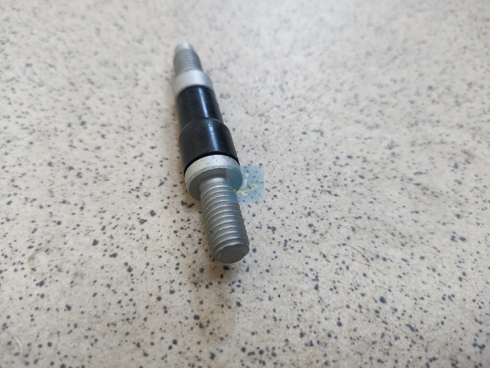 Шпилька в сборе 650.1009076