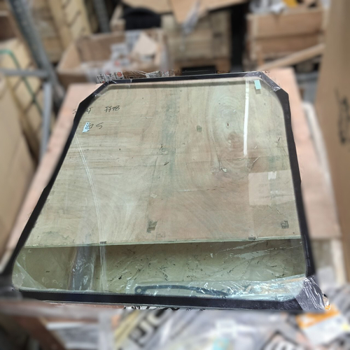 Стекло лобовое Loadall 540-140 (852*1030) | 827/80225, JSBS0020 | КМК