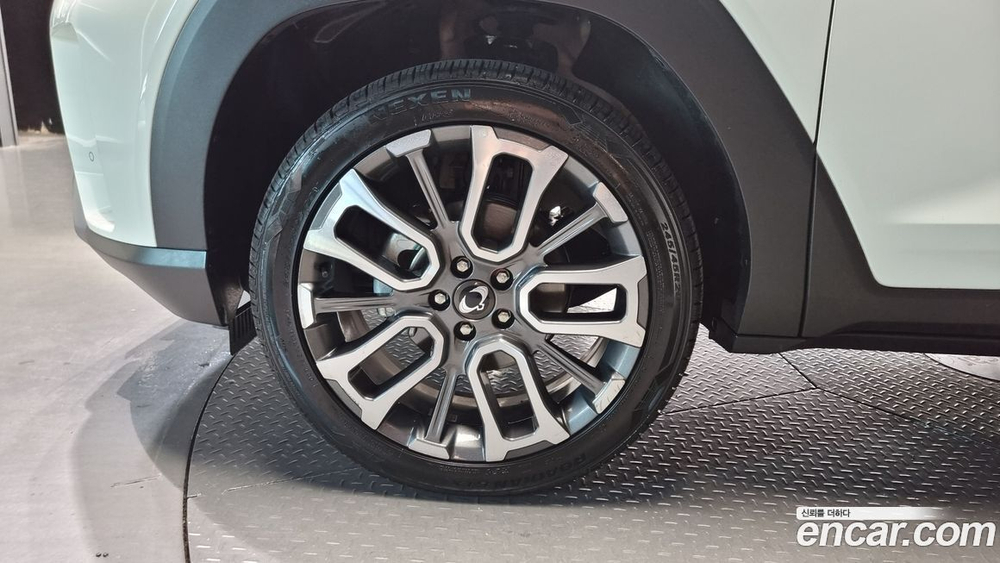 KG Mobility (Ssangyong) Torres Бензин 1.5 2WD (08.2023)