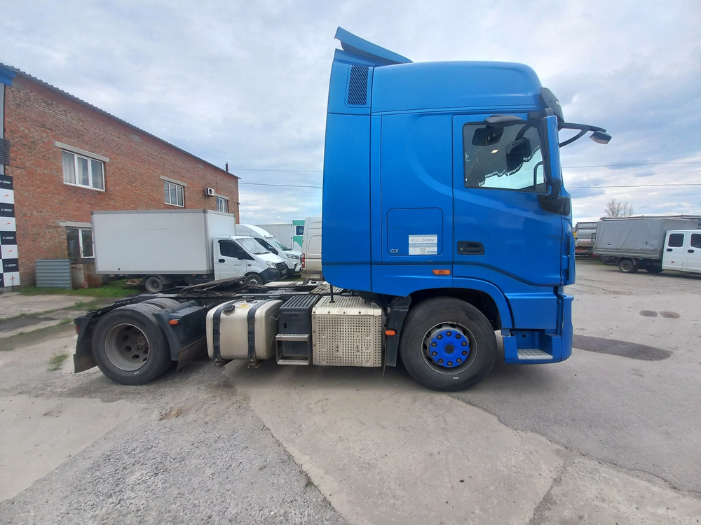 DongFeng GX 4x2 Седельный тягач D111A (Дизельный, 13,5 л, 518 л.с., АТ)