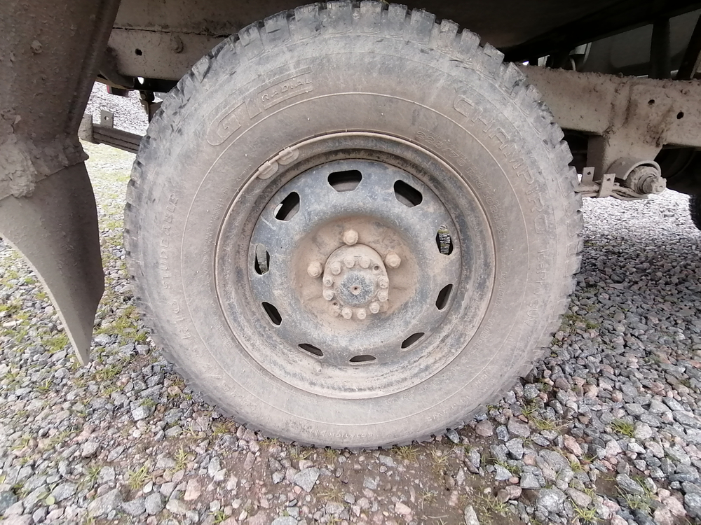 UAZ 3909* Грузопассажирский 390945 (Тент, 4+1 мест, без ABS, Бензиновый, 2,7 л, 112 л.с.)