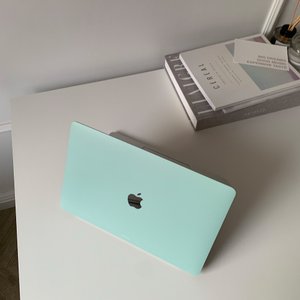 Виниловая наклейка MINT для MacBook