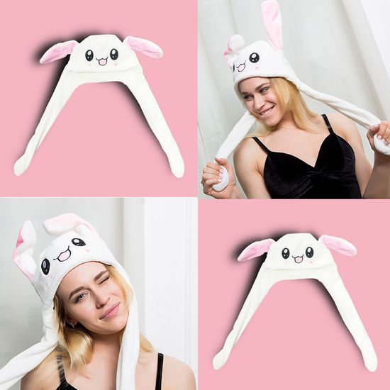 Шапка Зайка с двигающимися ушами (светящаяся)