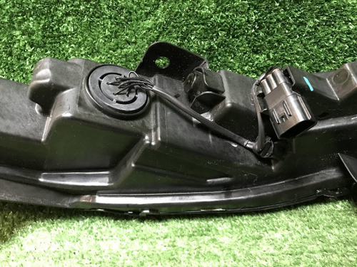 Битый Указатель поворота левый Omoda C5 (22-нв)