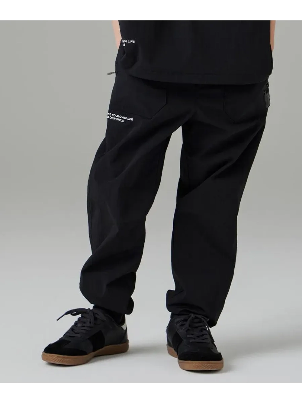 Брюки джогеры нейлоновые